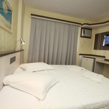 Hotel Blumenau - Balneário Camboriú Værelse billede