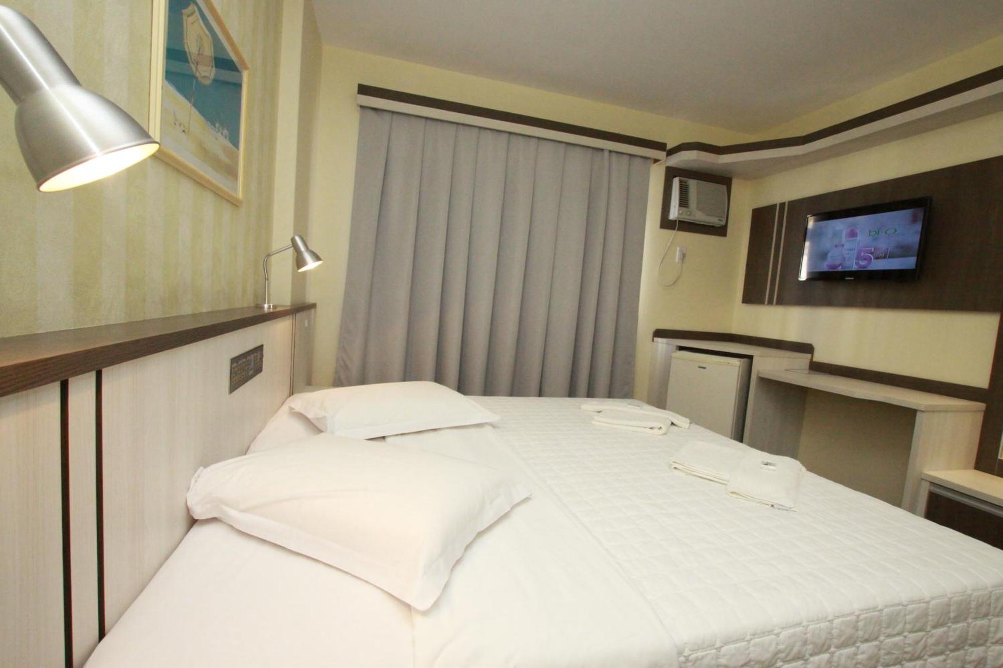 Hotel Blumenau - Balneário Camboriú Værelse billede