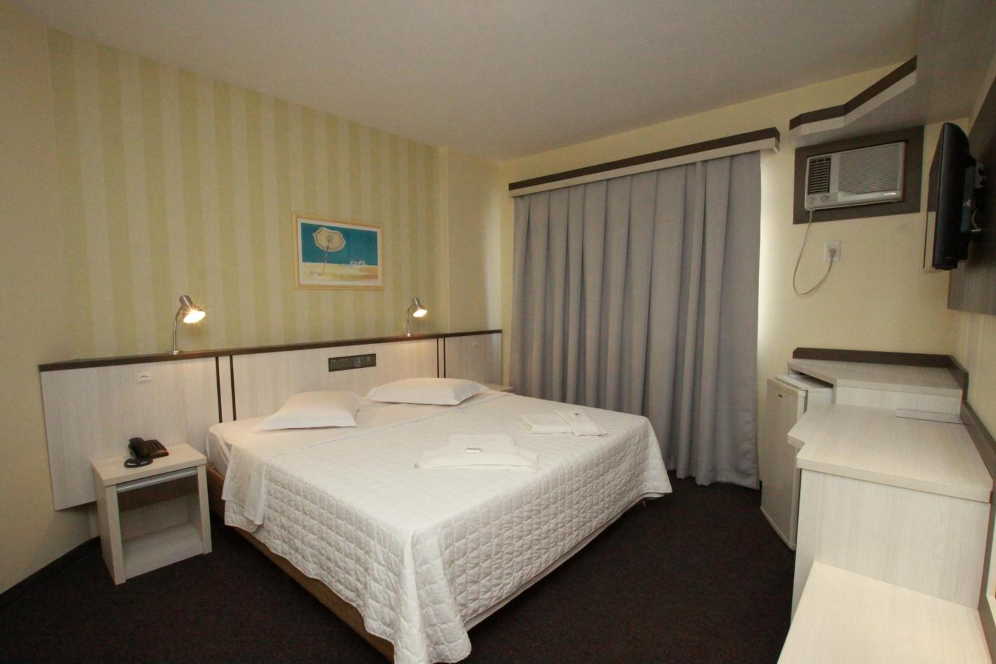 Hotel Blumenau - Balneário Camboriú Værelse billede